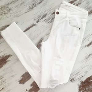 Old Navy Distressed White Skinny Jeans | 2